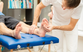 Podiatrist near Bartow, FL, providing heel and arch pain treatment at Lakeland Foot and Ankle – Dr. William S Wong, DPM, FACFAS